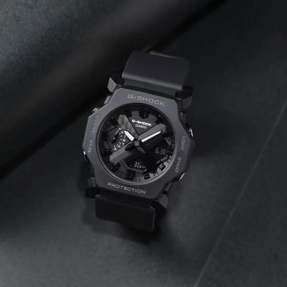 Casio G-Shock Classic GA-2300-1AER Orologio da polso uomo